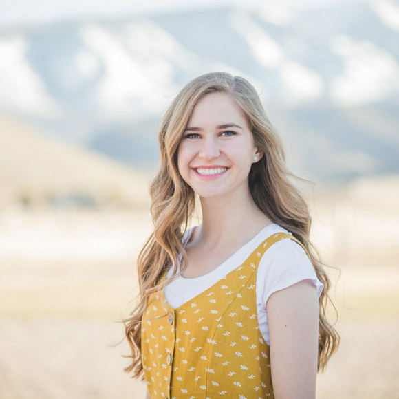 Meet your Posher, Allison - Picture 1 of 1